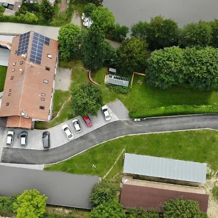 Гостевой дом Statek Cesky Dvur